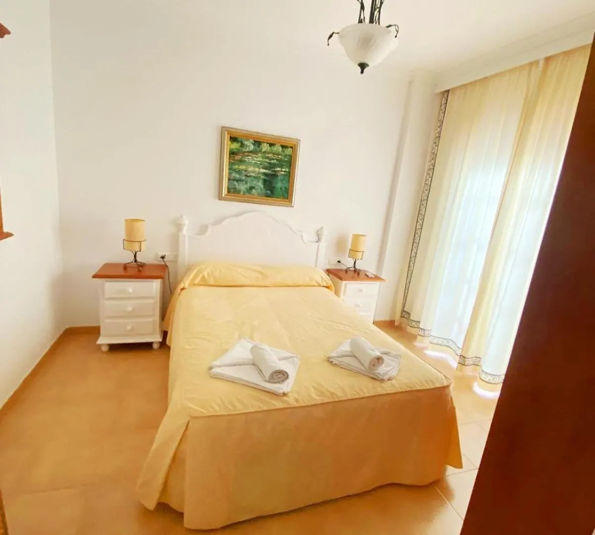 Acogedor Apartamento Playa Torrecilla Nerja